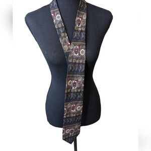 Geoffrey Beene abstract design silk tie contemporary print, novelty print